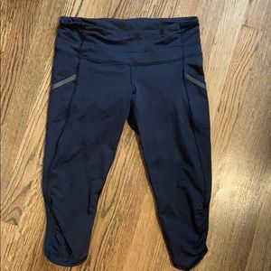Lululemon black Capri workout pants